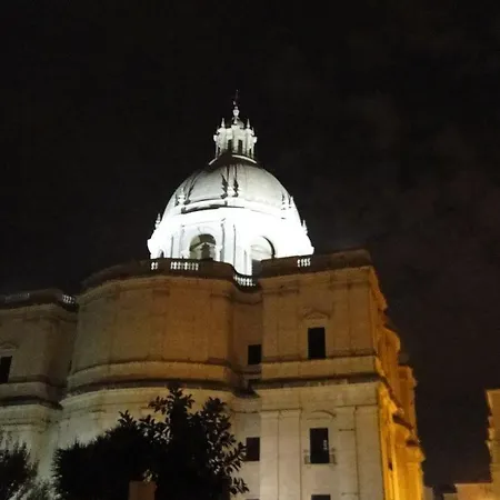 Tonic Flat 리스본